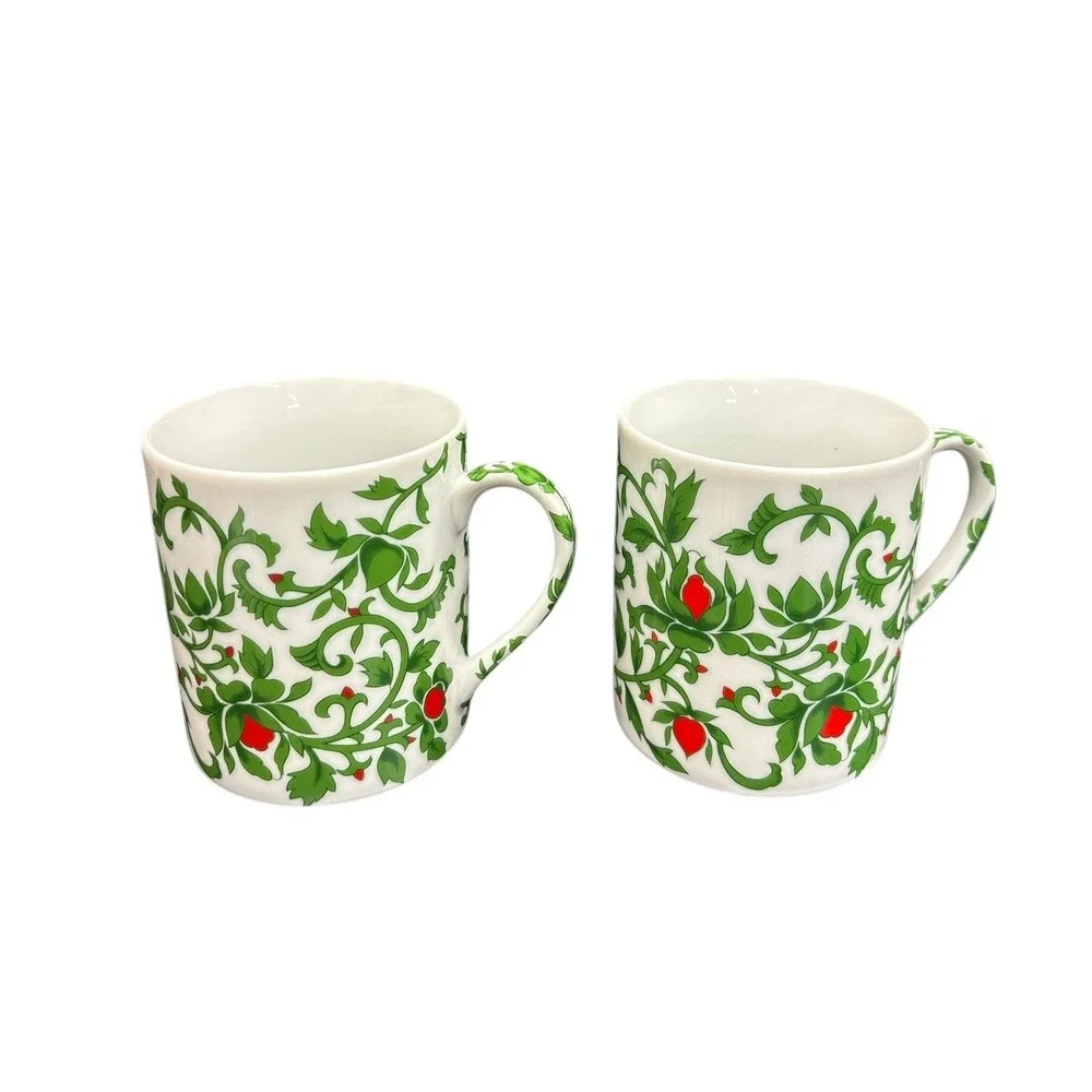 Williams Sonoma Coffee Cup Mug Christmas Holiday Green Vines Red Flowers‎ Japan